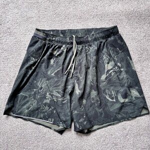 Lululemon Team Canada Olympics Surge Camo Shorts 6” Size Large Linerless